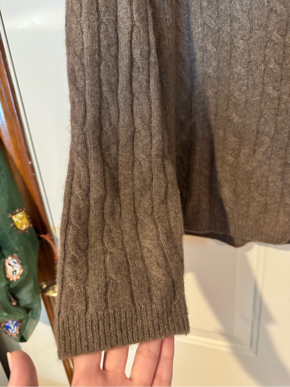 Reformation Cashmere Oversized Brown Cable Knit V-Neck Cardigan Sweater - Picture 3 of 6